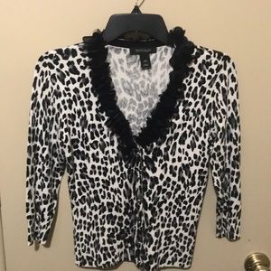 Gorgeous White House Black Market Sweater